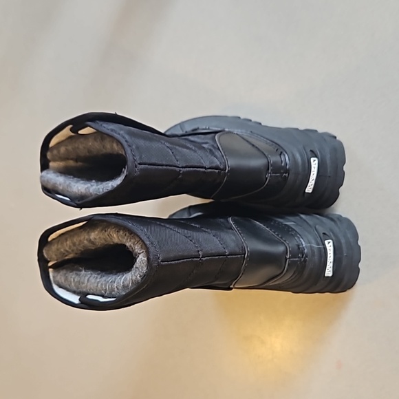 Ranger black snowboots - Picture 2 of 10